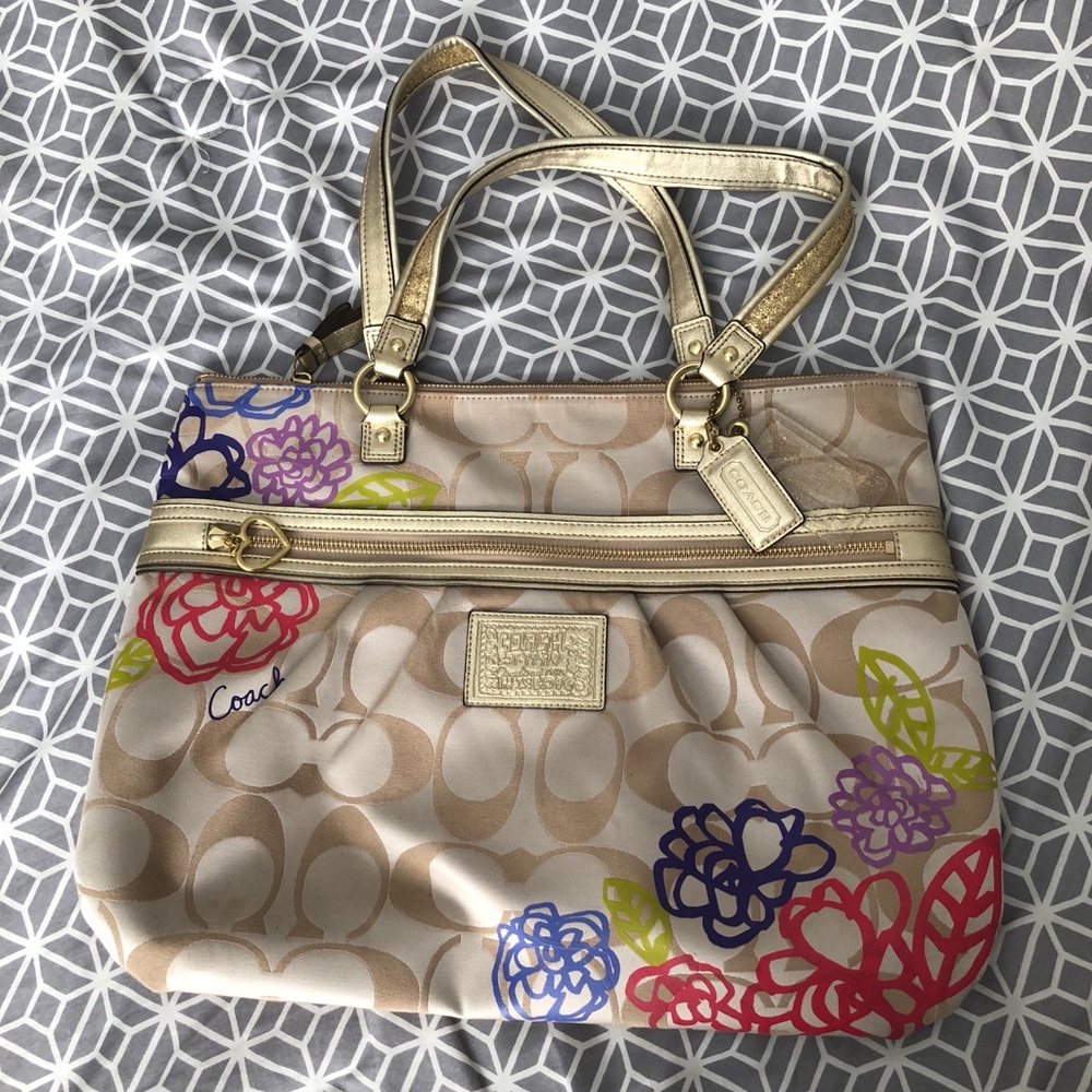 Authentic Signature Coach handbag purse